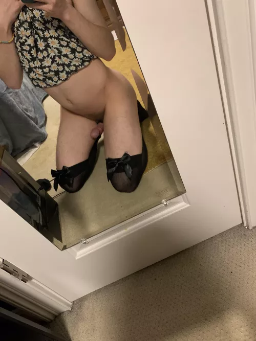 On my knees for you by throwaway-porn-accnt