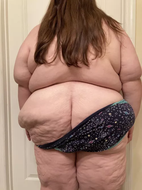 On or off? by pinkbbw