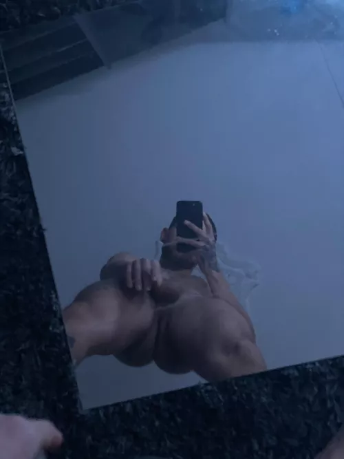 On ur knees 🔥 by alexjacq