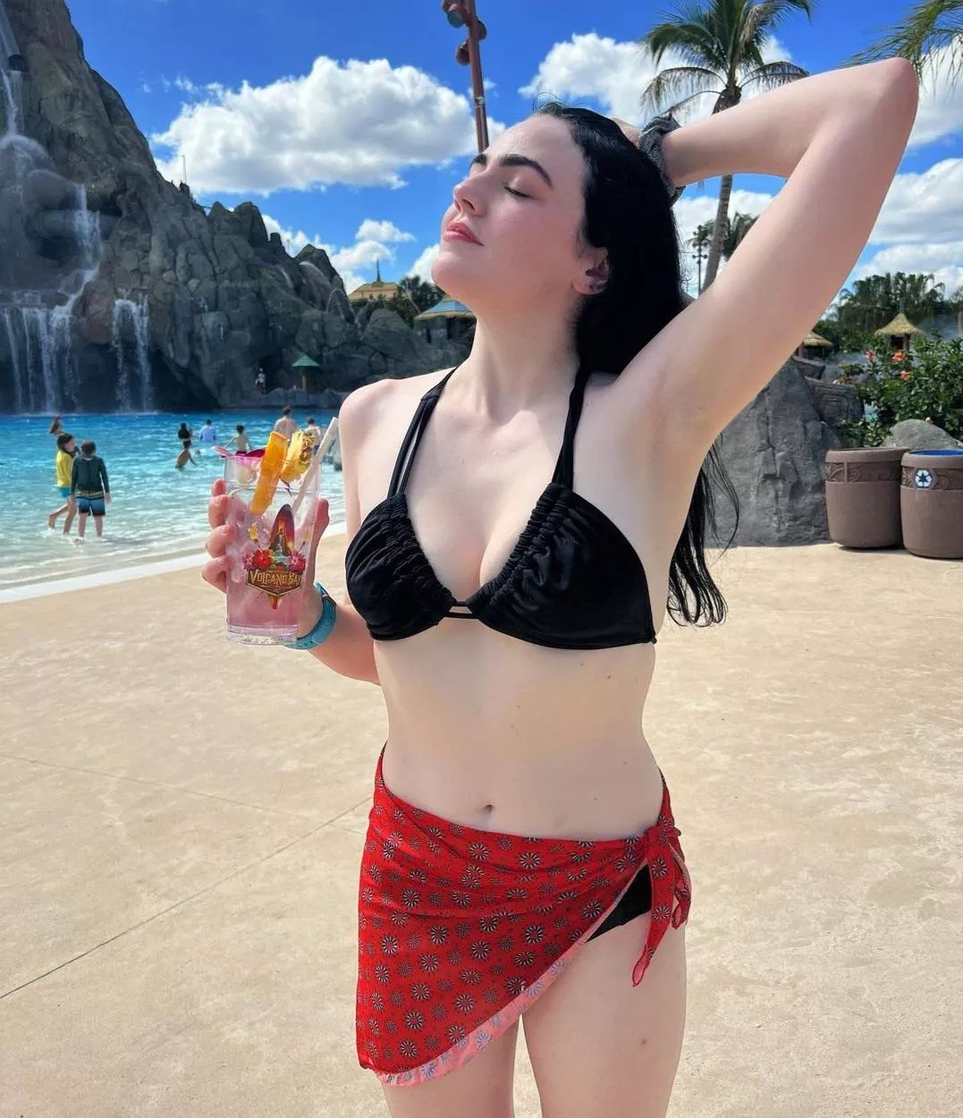 on vacation 🏝 posted by babyydadyy