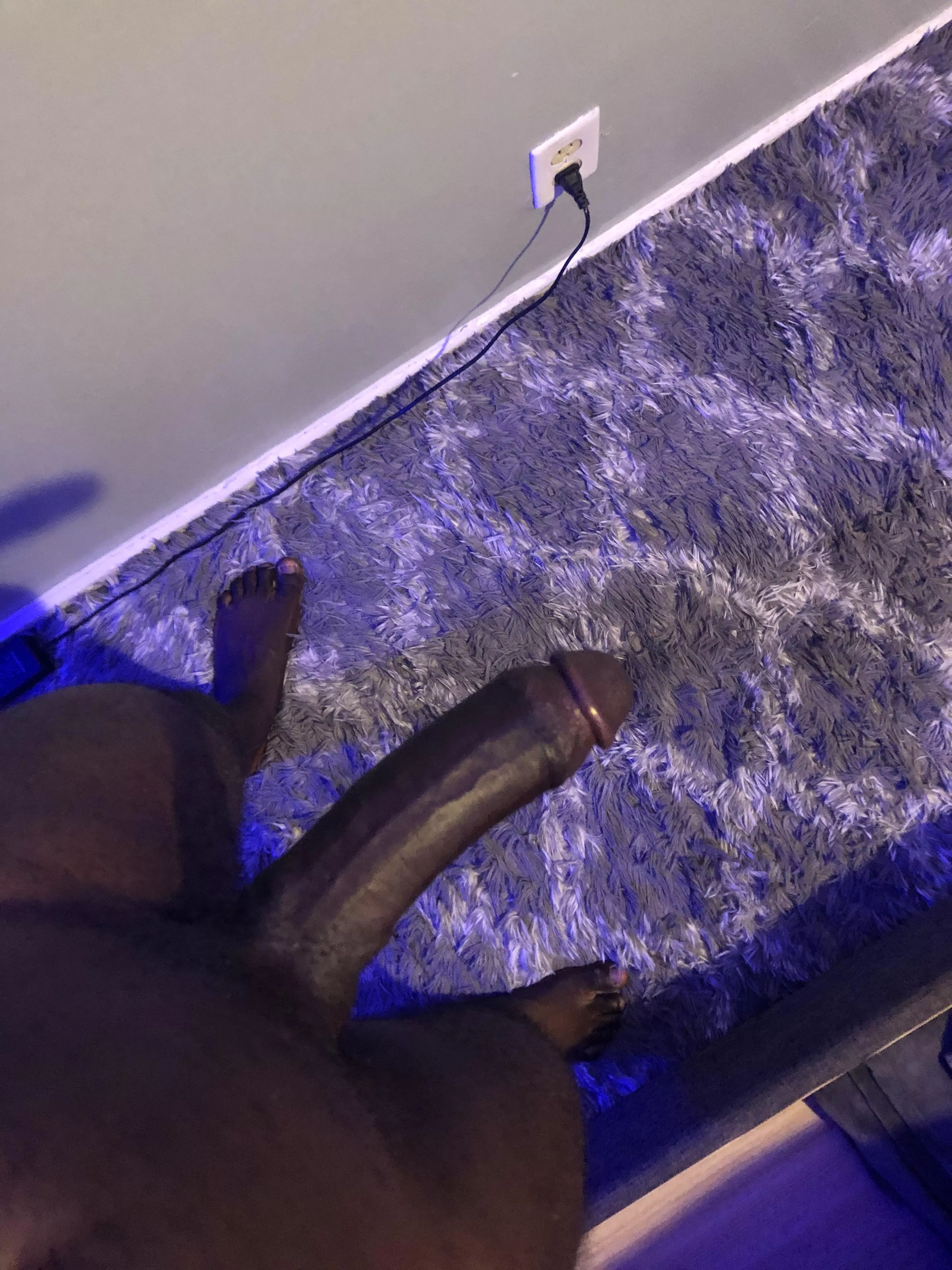 on your knees ♠️ posted by YslYanni9