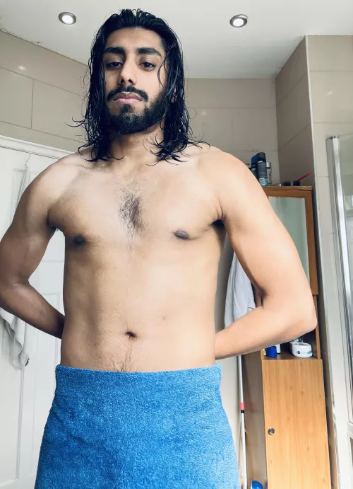 On your knees by Brownfudge27