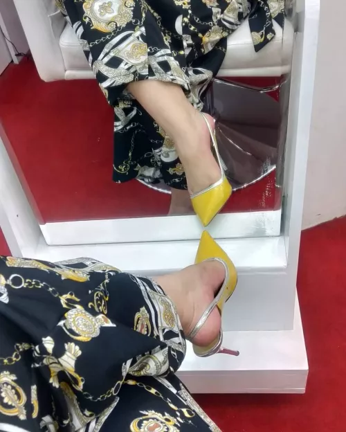 On your knees, now! by FootsieCouple69