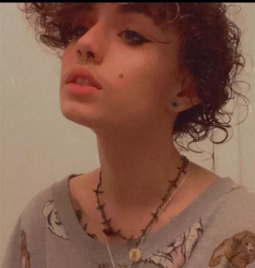 one of my favorite photos of me. i feel like i exhibit so much androgyny here 😭 (they/them/it/its) by Admirable-Macaron265