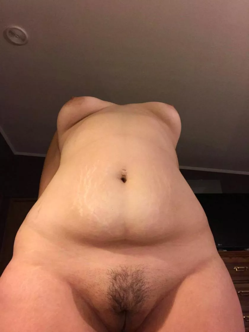 One of my favorite pics. my pussy looks so good. posted by TheMallard3121