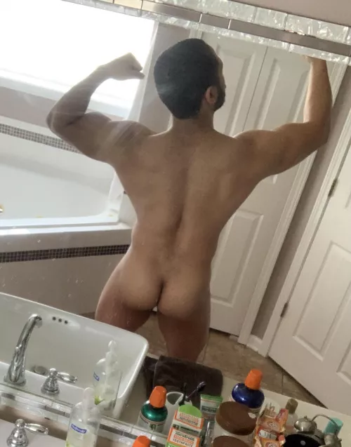 One of my favorite poses by GRayner28