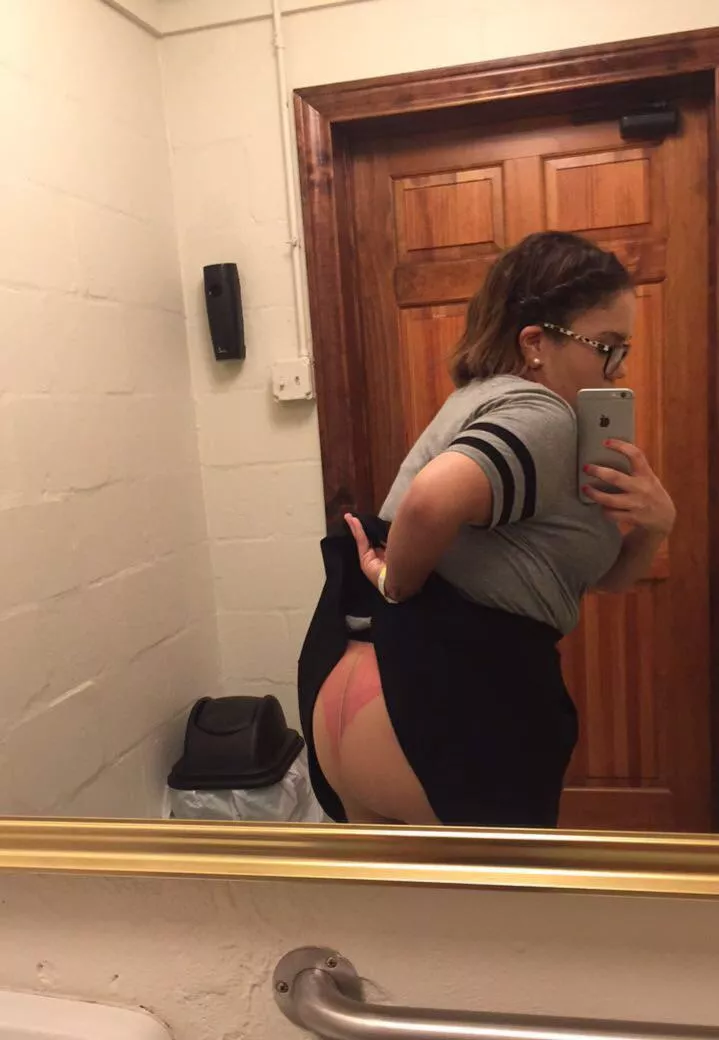 One strong breeze is all we need posted by sluttychinesefood