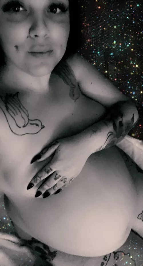 One week left with the belly by Lunasky_carter