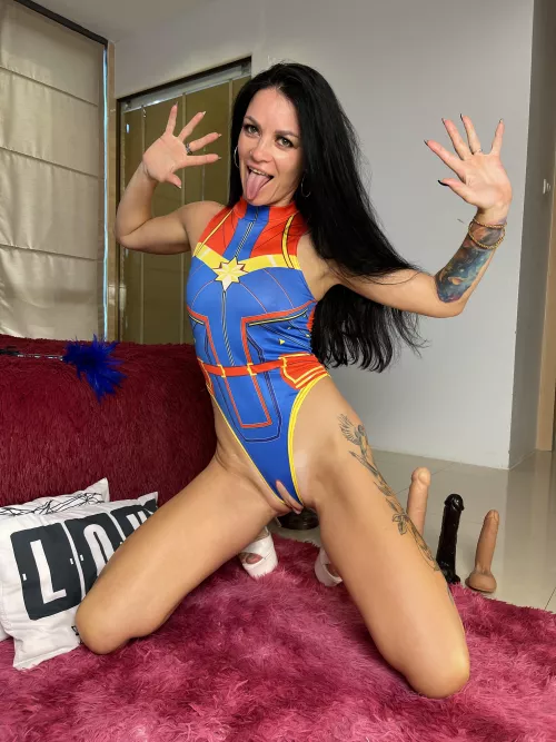 Online 👉 https://m.chaturbate.com/hella_hardcor/ by Jumpy-Ad3827