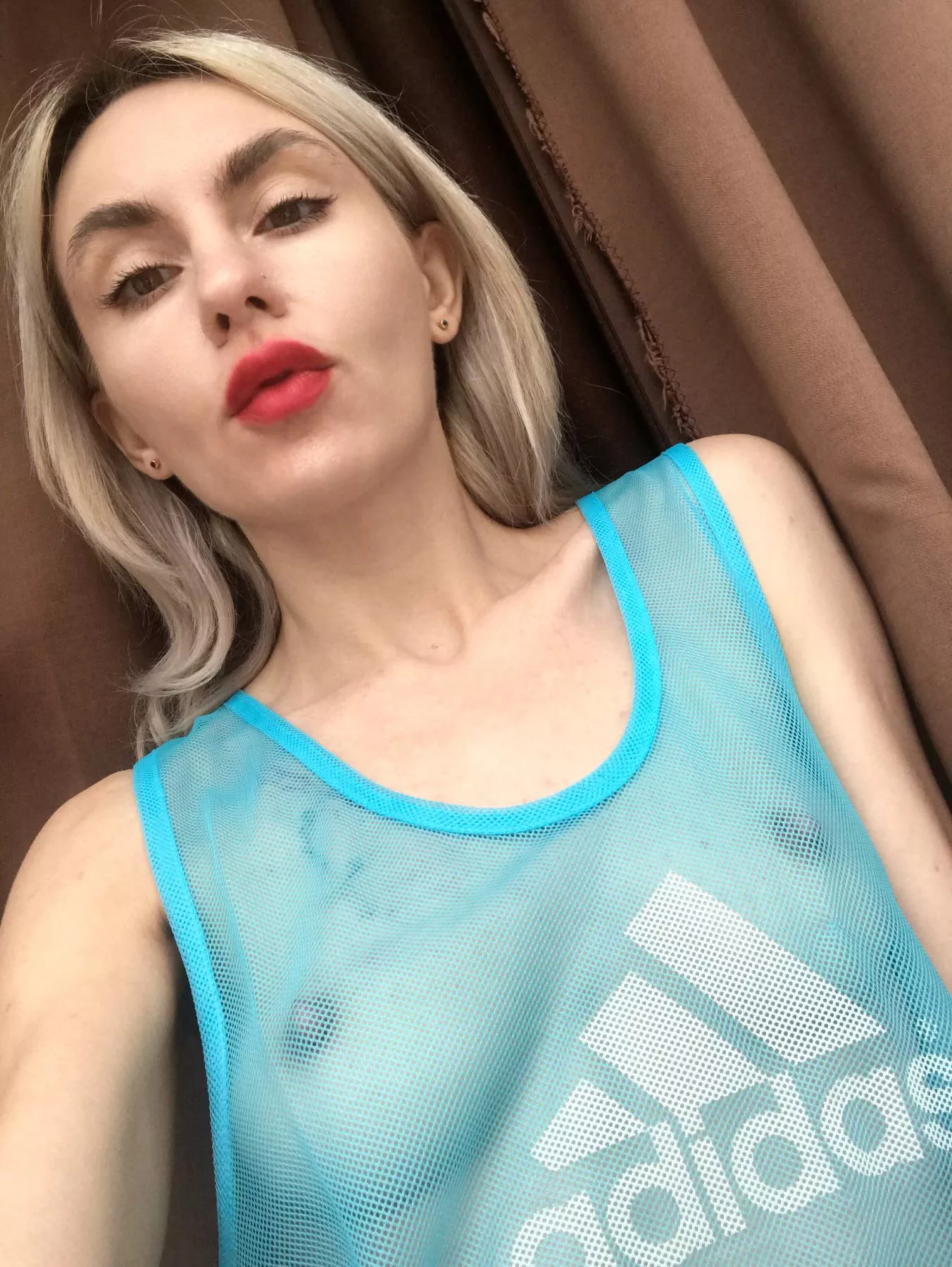 online in an hour at en.chaturbate.com/kelly_copperfield 💖💖💖 posted by Kelly_Copperfield