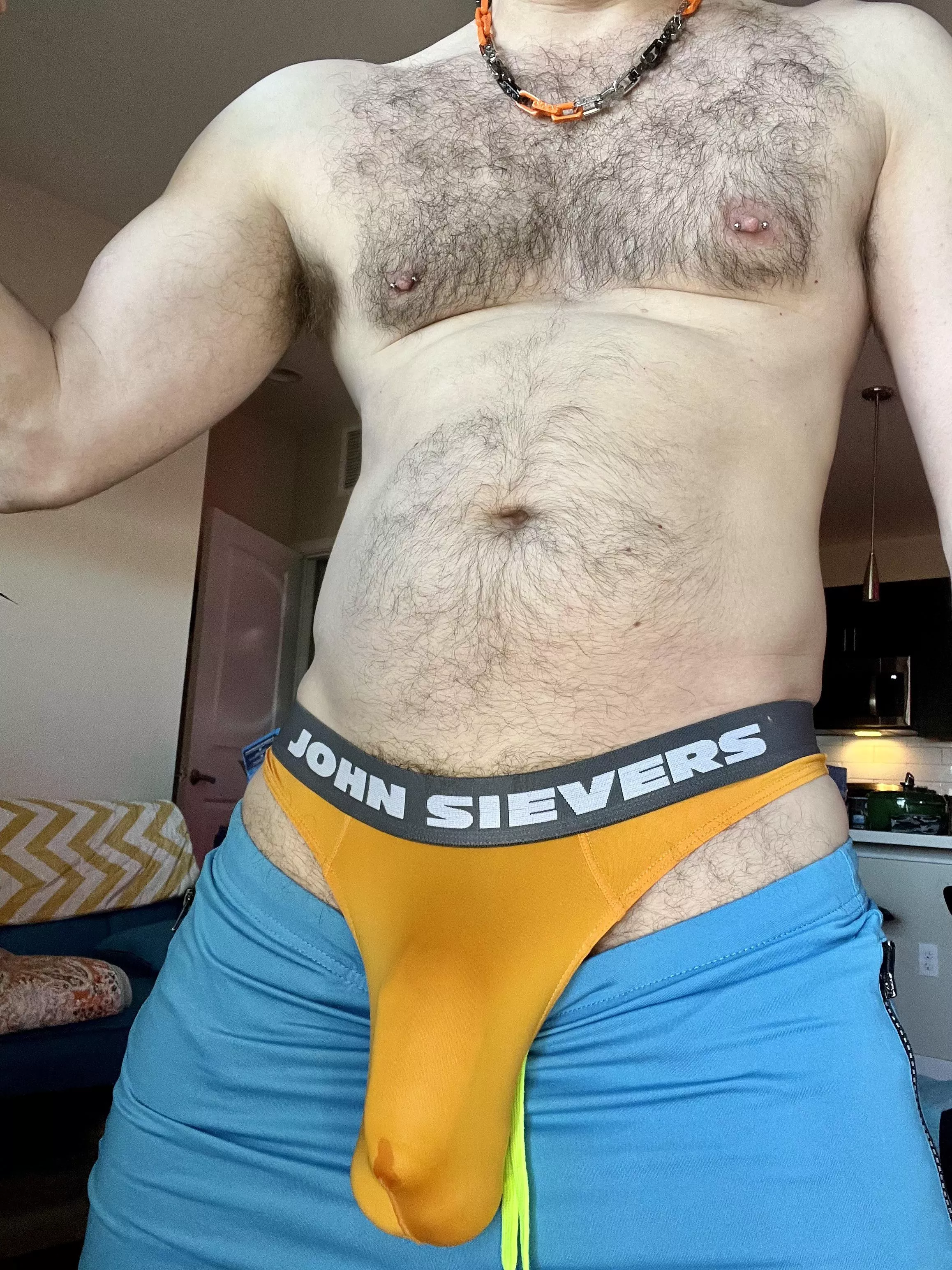 Only been one week since my last 💦 but the tanks are already quite full 😅 posted by BulgeBroFitz