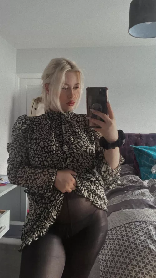 Oops I couldn’t help myself by __sophh