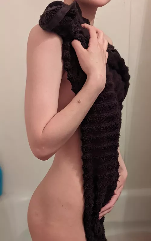 oops it looks like you caught me in your shower 👉👈 by iambatmansbff