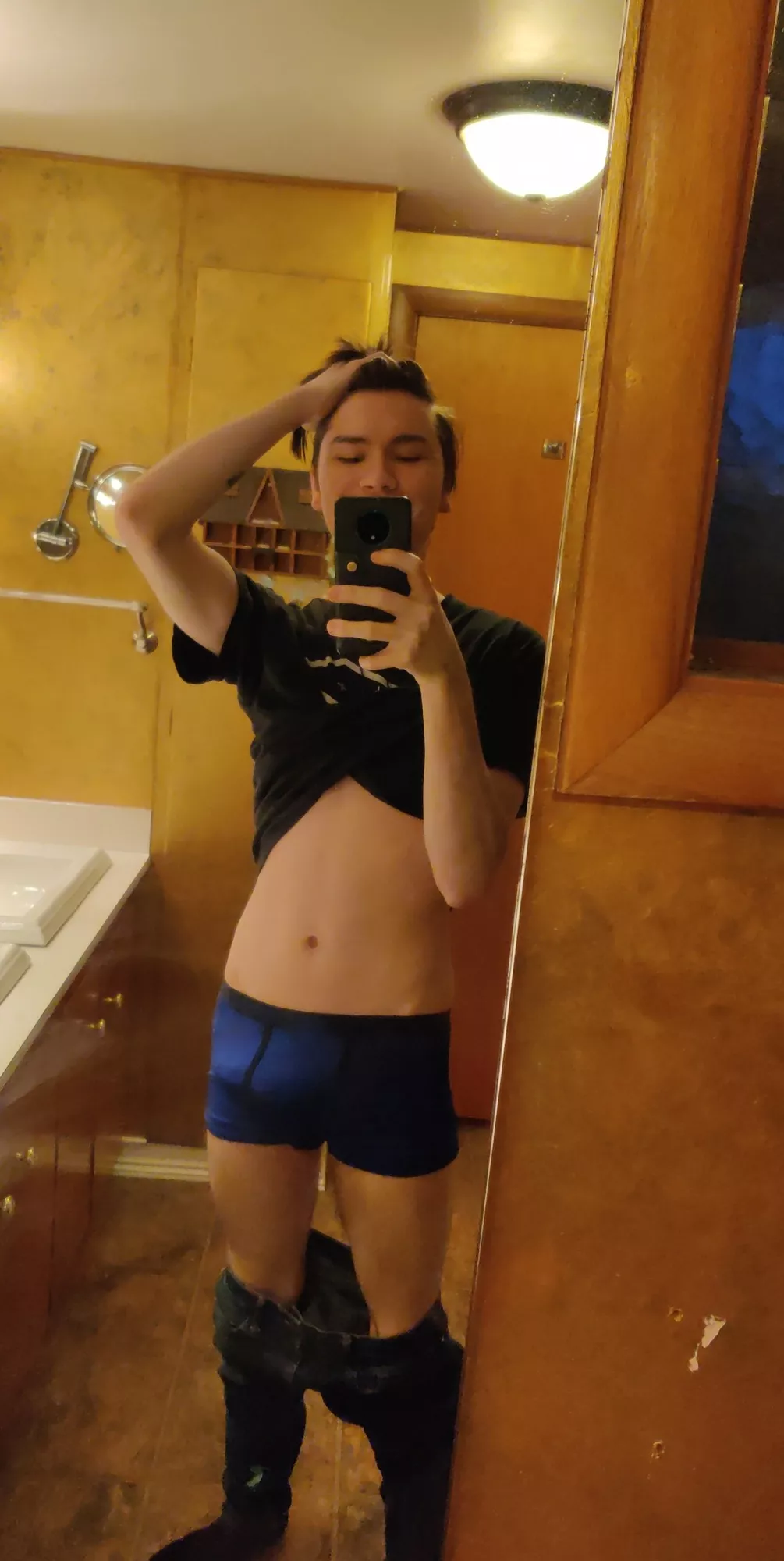 Oops my pants fell down, sorry about that. posted by twopeasinahammock