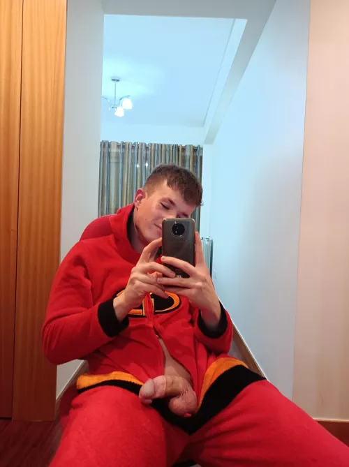 Open for a surprise 👀 do you like Growers? by lickymyblicky69