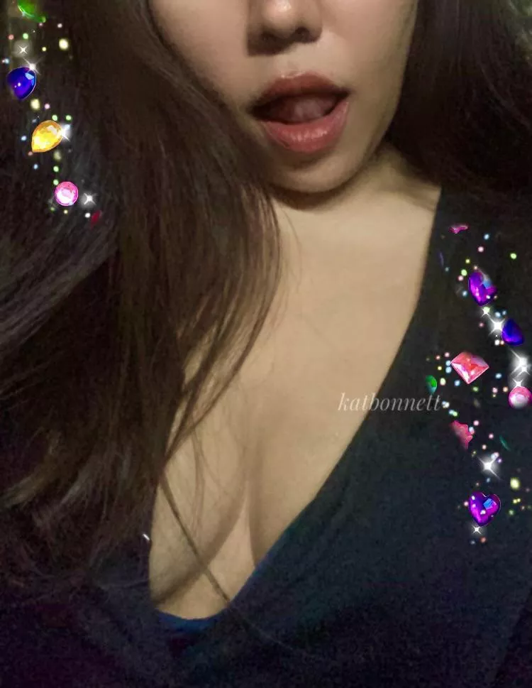 Open for licking and kissing and maybe MORE posted by Jay_Durden