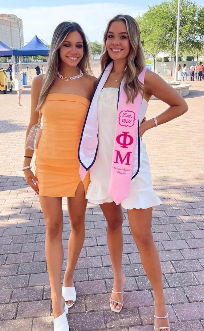 🟠 or ⚪ posted by Chaturbater1