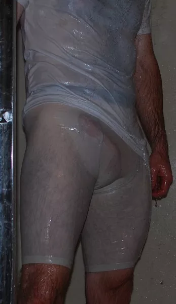 Outline in shower posted by funSouthernCpl22