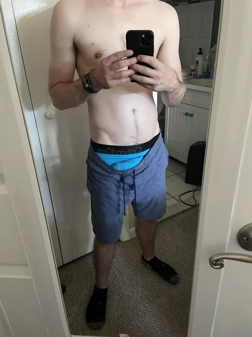 Outlines are hot by eternallyalonely