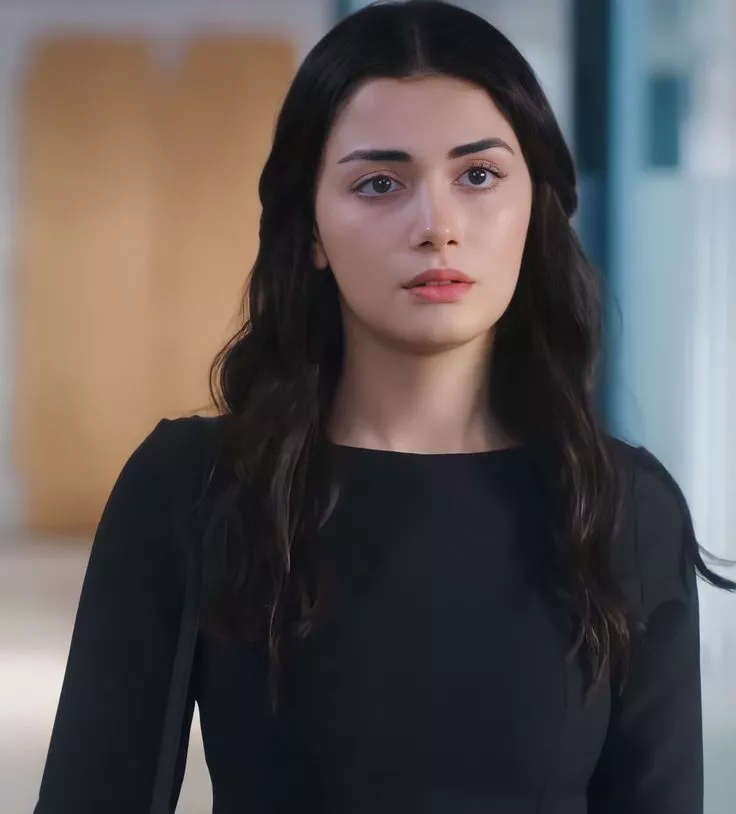 Ozge Yagiz. posted by FormerFruit