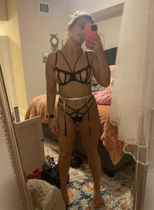 Paige Vanzant by Rich_Implement7348