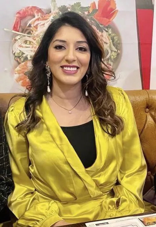 Pakistani UK with 2 kids, how do I look at 40? Would you still f**k me? by TheVulcanRaven