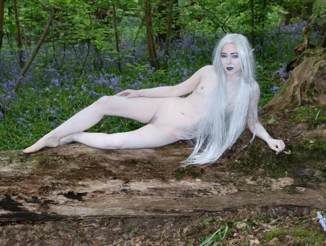 Pale Elf Maiden by mr__everhard