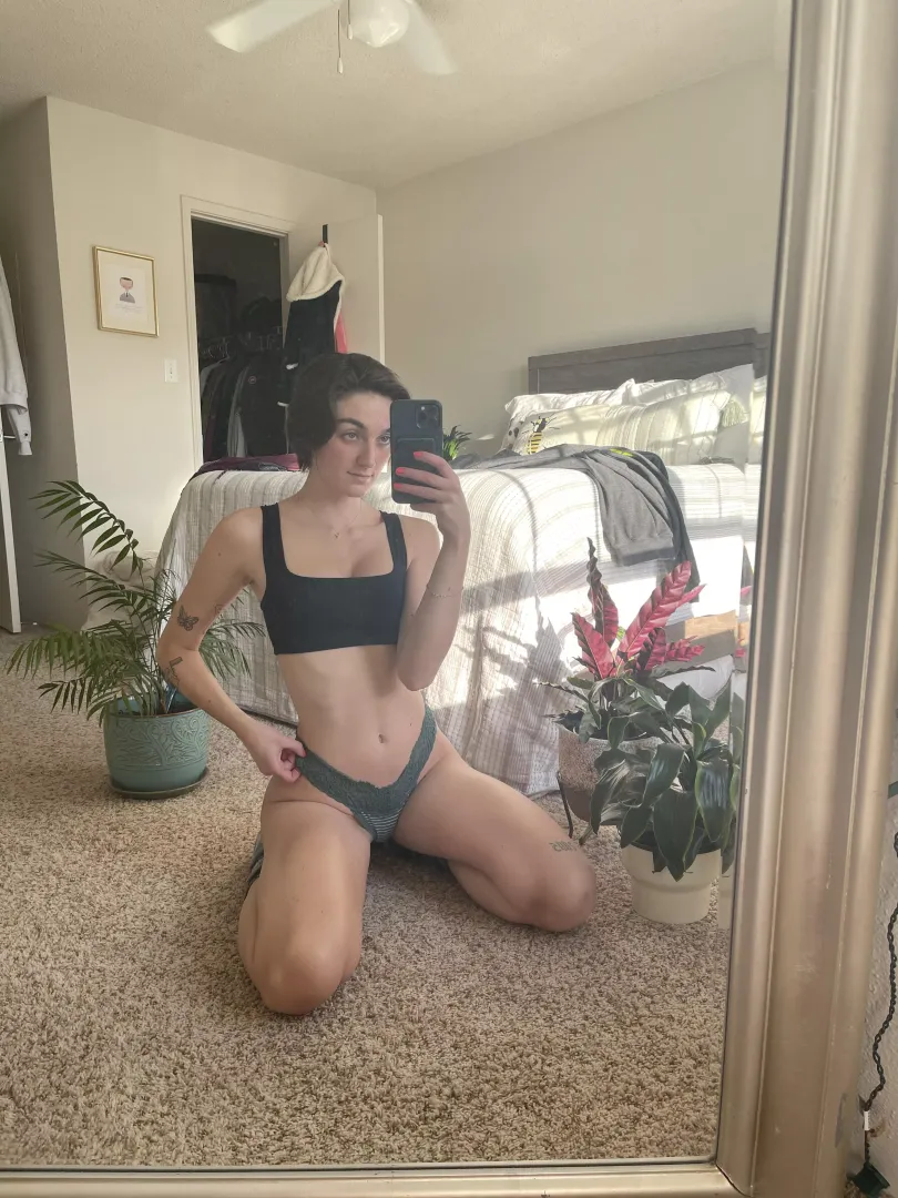 Panties matching my plants 😝 posted by your_babe_christine