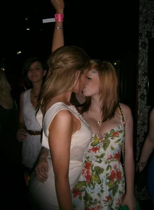 Party girls by cherylfan2022