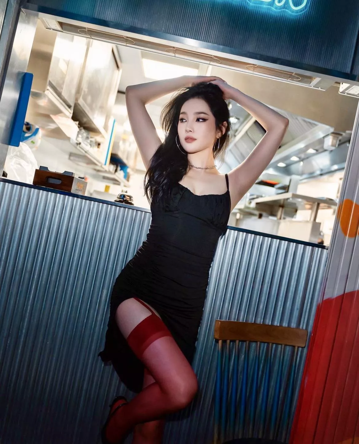 Party in red and black posted by FlyingDoe189