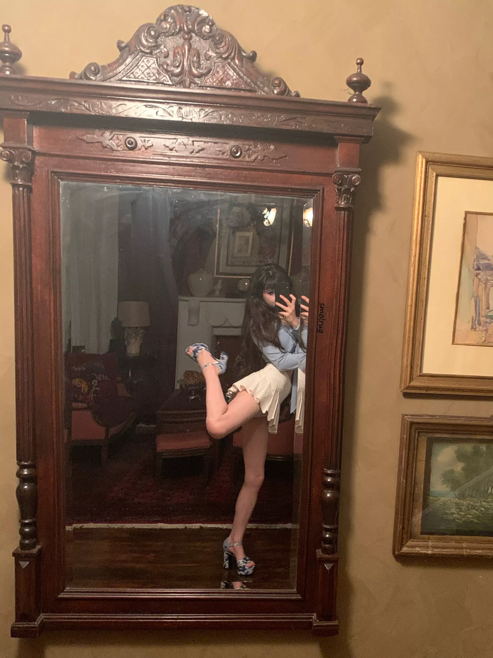 party outfit :)) someone come hit on me 💙[18f] posted by smolrug