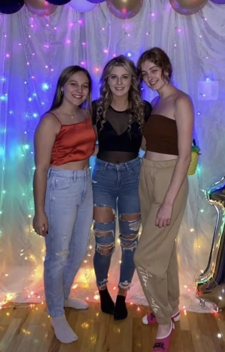 Party pic posted by h0rnythrowaway11