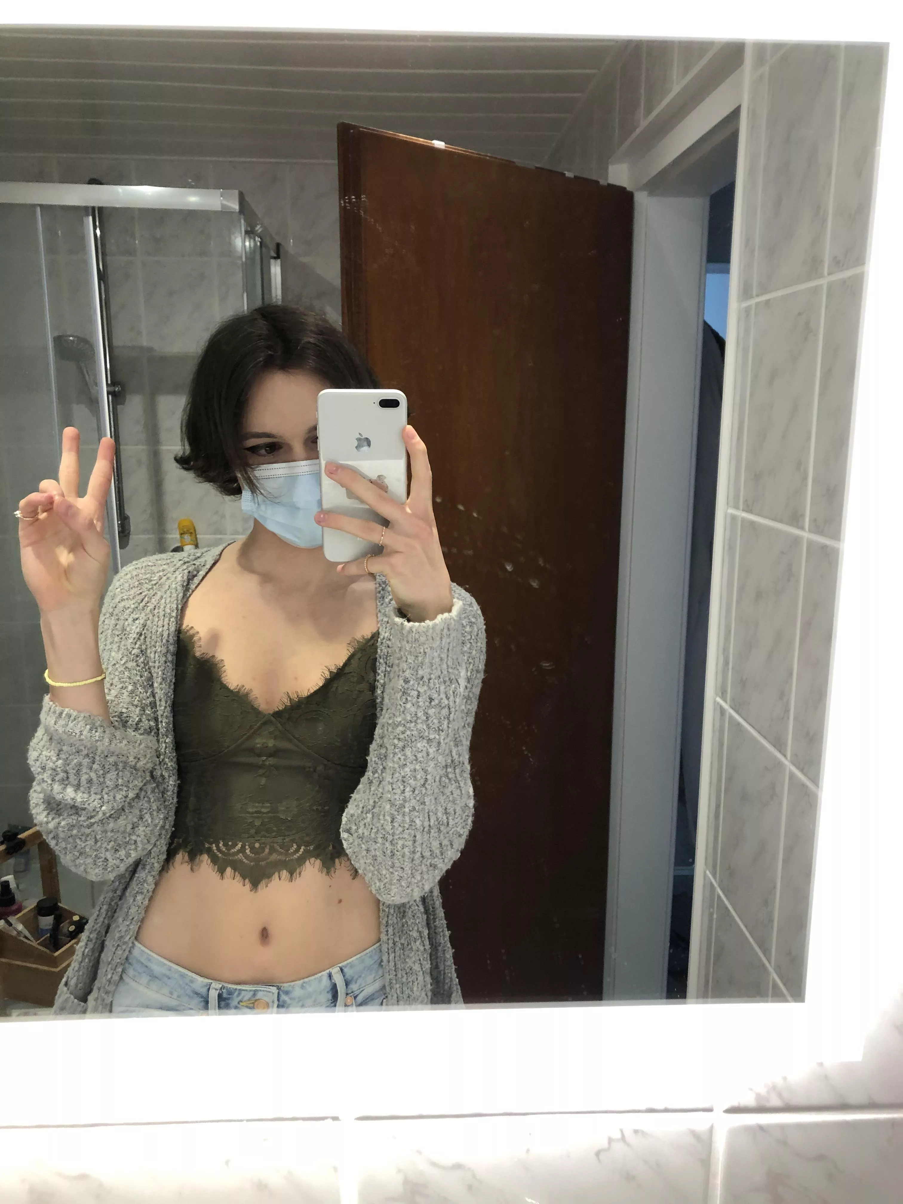 peaaace (please!!!) posted by chillingcherry