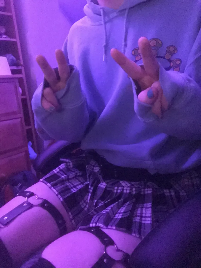 peace and love posted by Mabooto_Jones