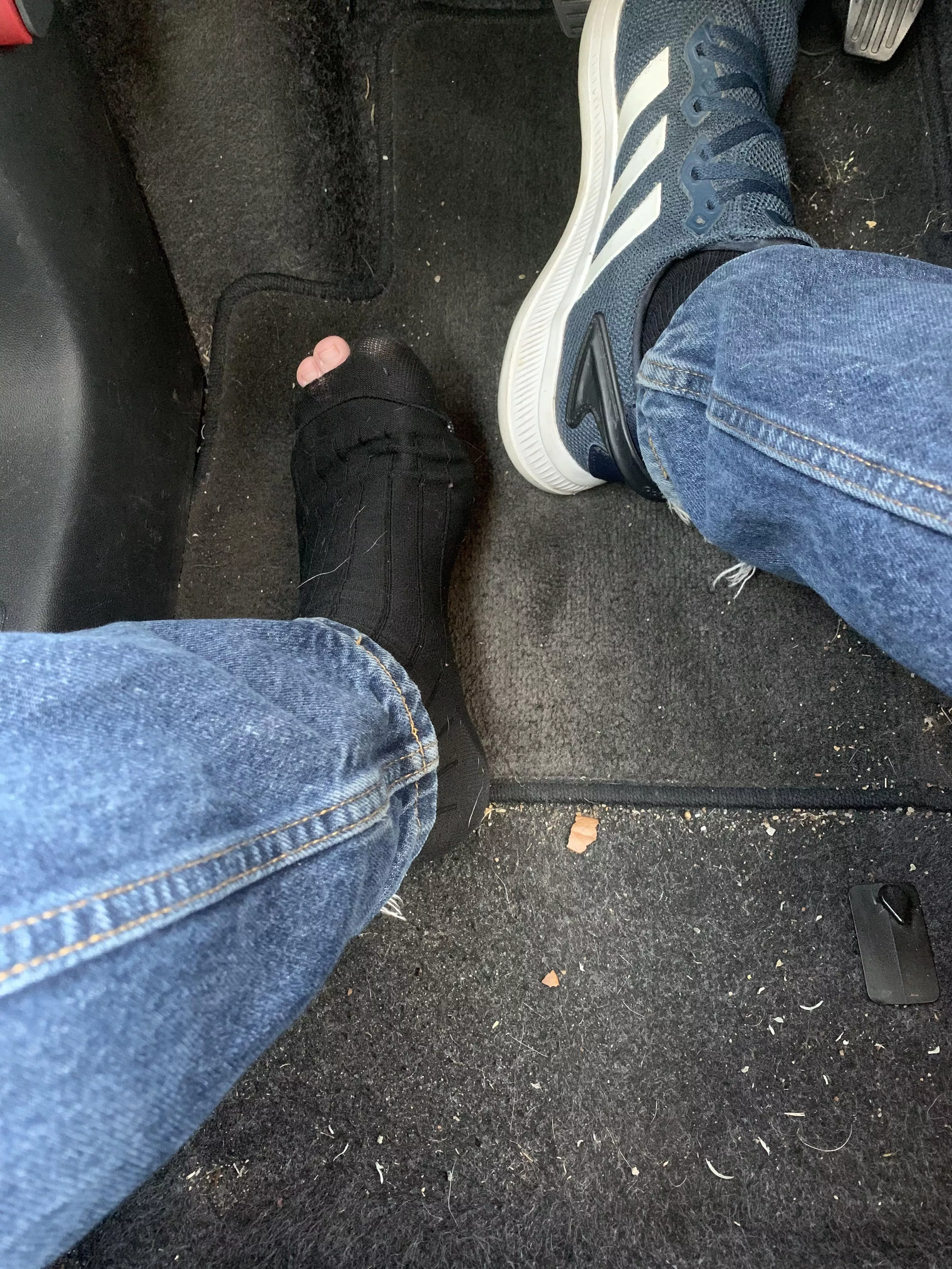 Peak-a-boo! 😂 didn’t realize this sock now has a hole in it. posted by hottubsexmachine18