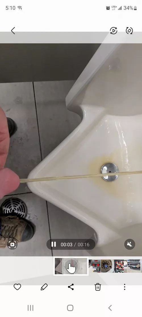 Pee at work by crapislife