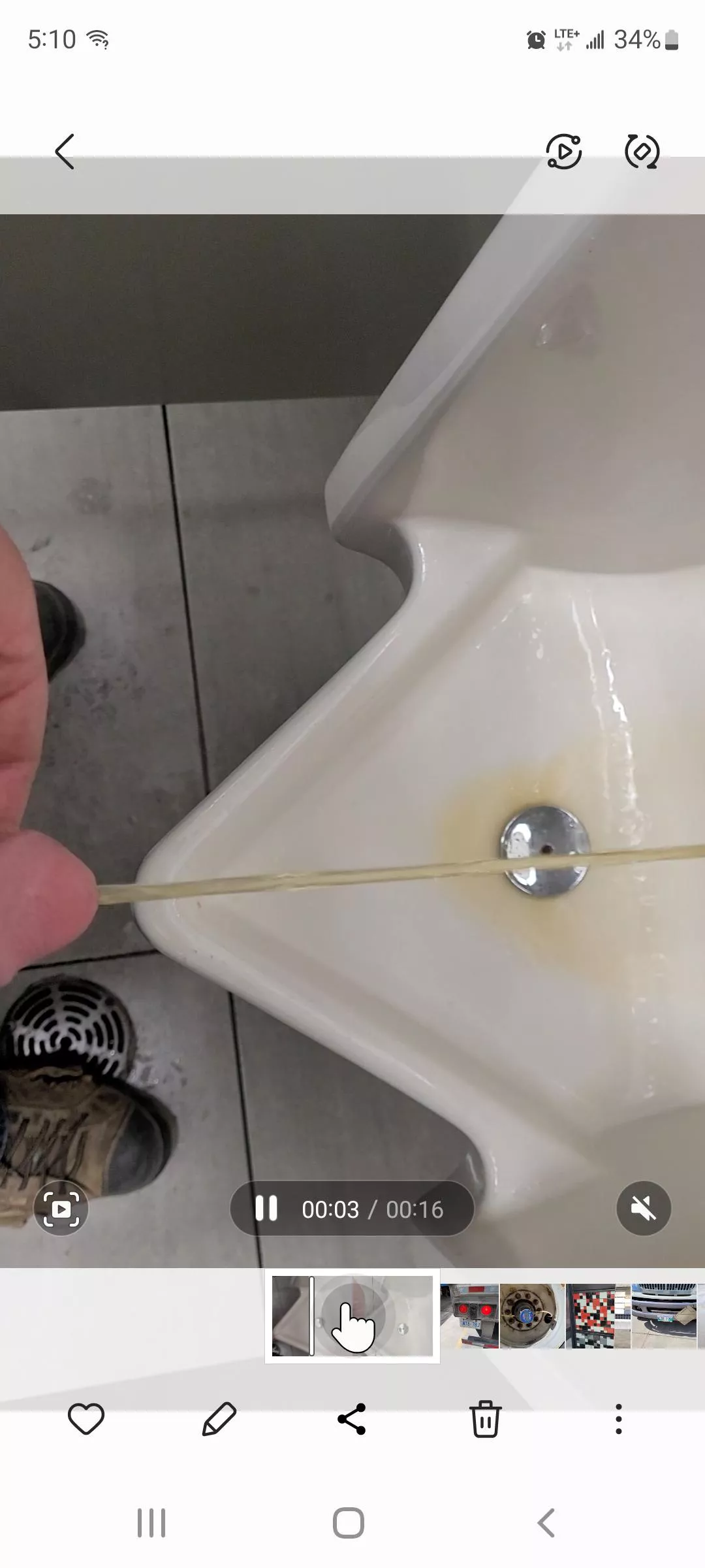 Pee at work posted by crapislife