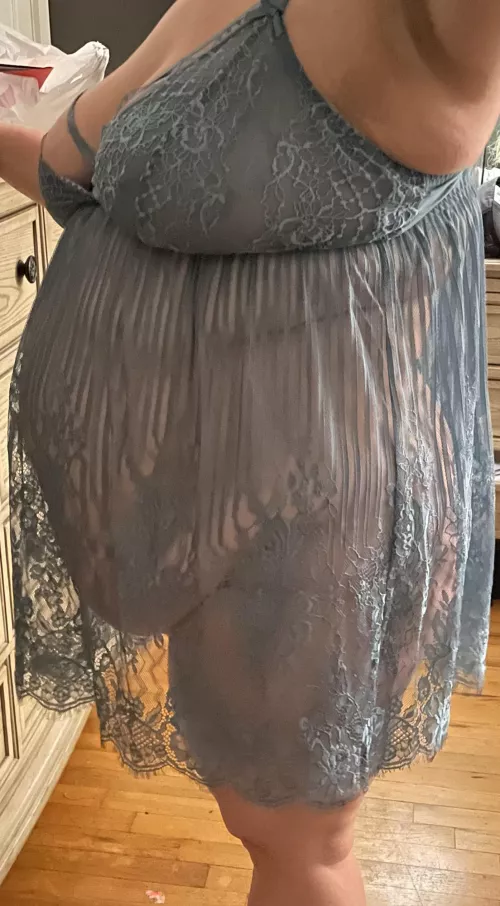 Peek a belly by nertydirtyandcurvy