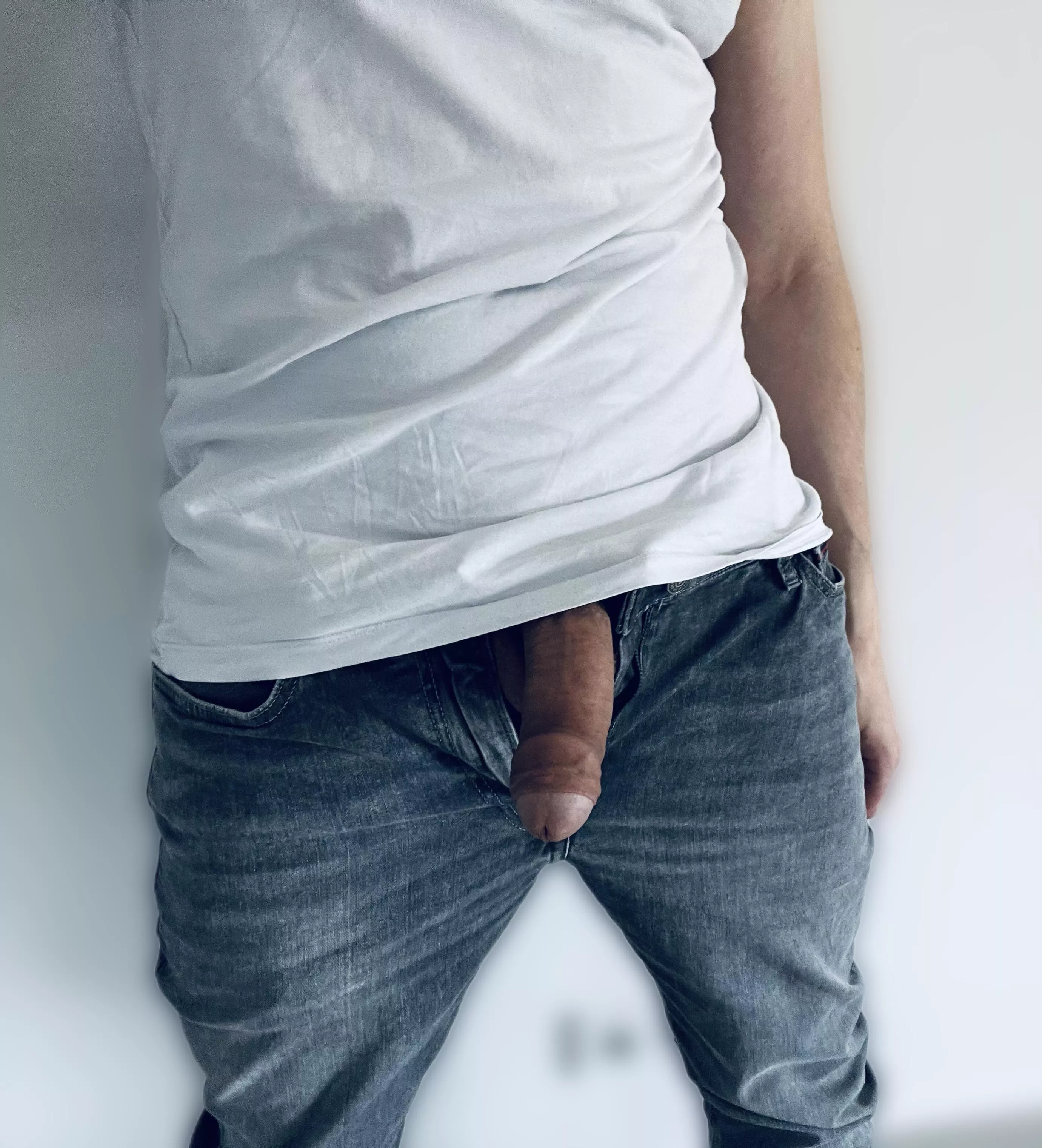 Peek a boo posted by gupppr