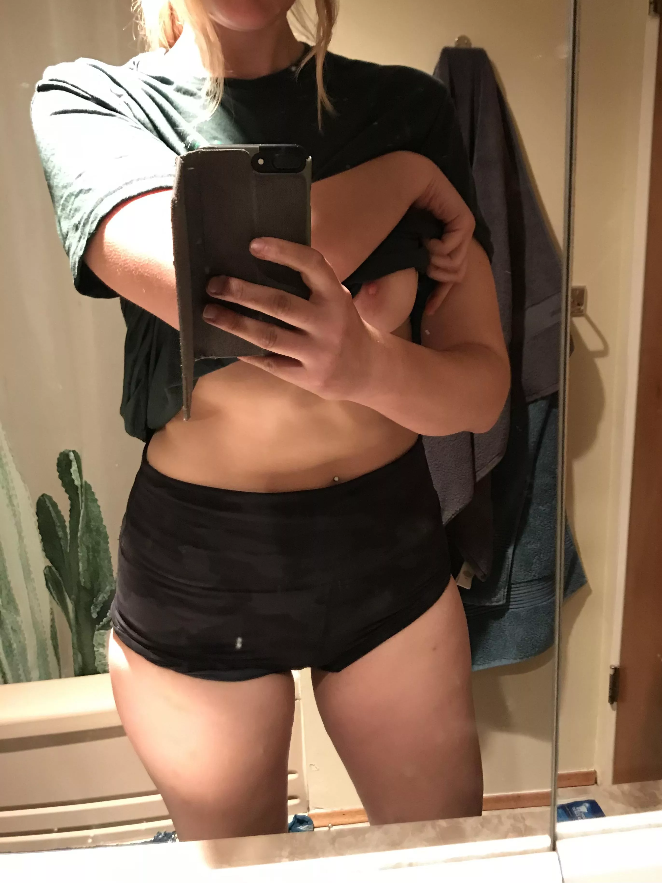 peek a boo [f] posted by mtngrl2022