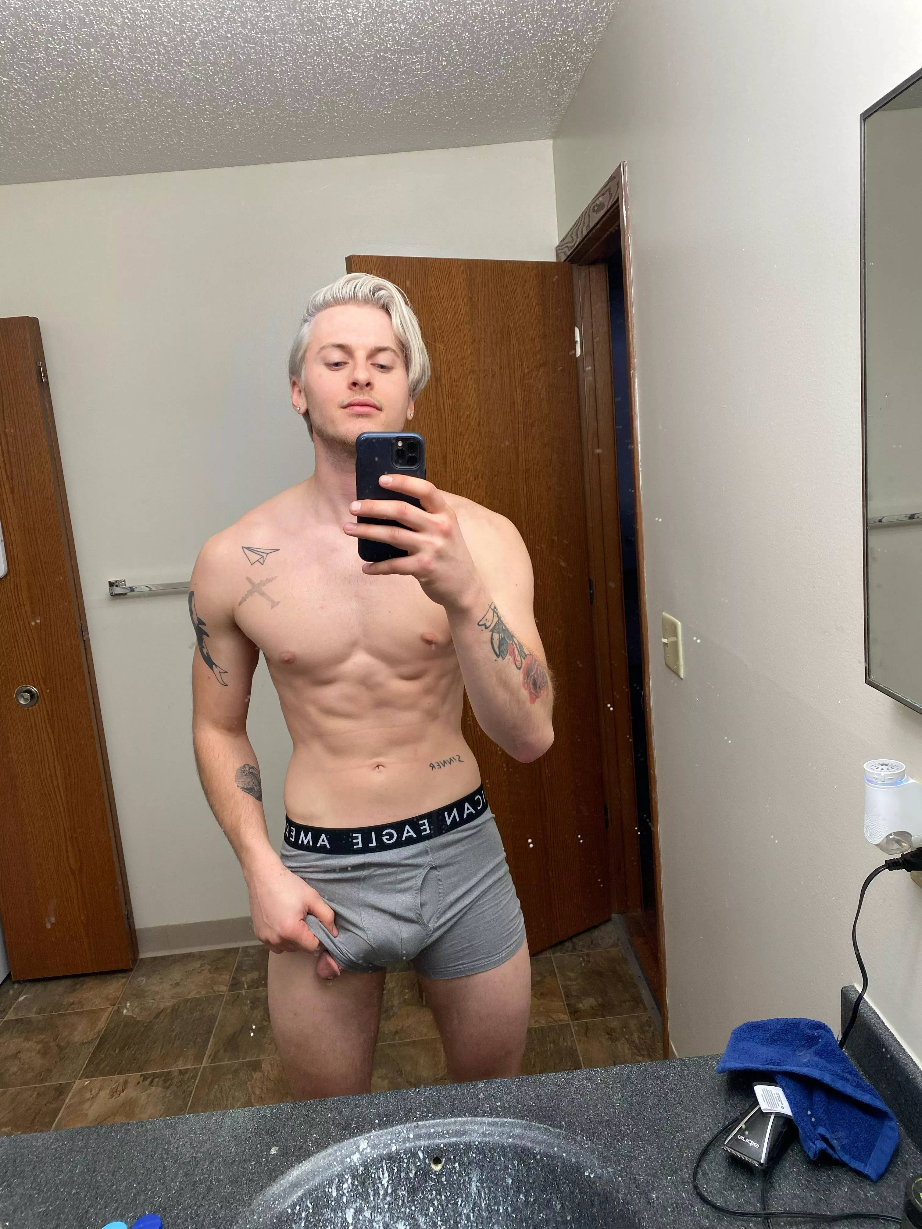 Peekaboo posted by Weak-Replacement7144