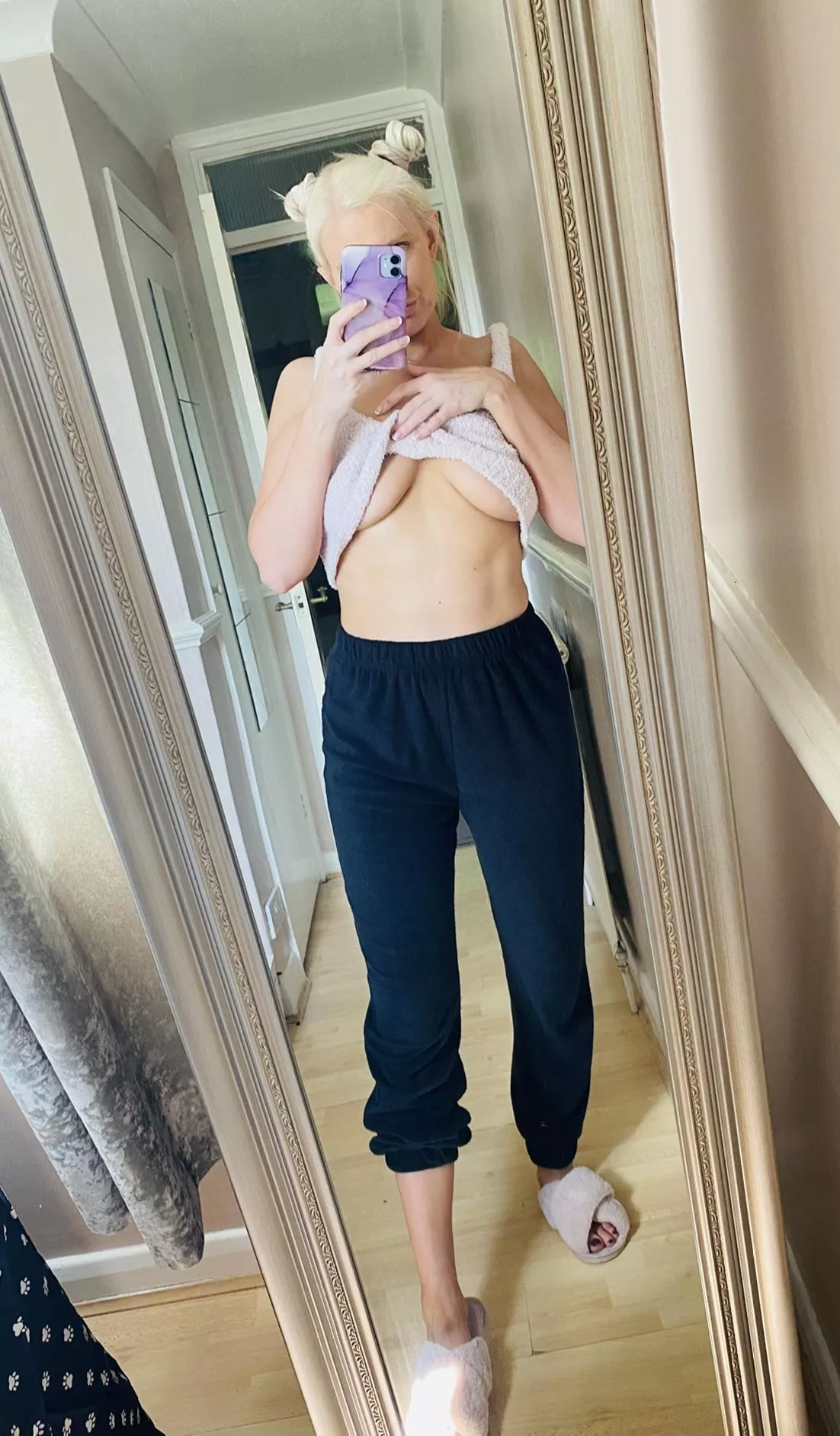 Peekaboo baby, time for Netflix and chill posted by sparkly-and-savage