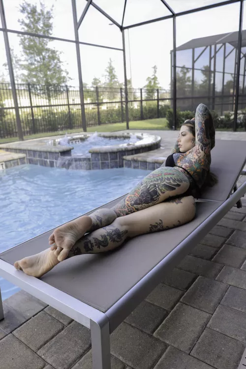 Peekaboo I spy a pussy tattoo by uiran