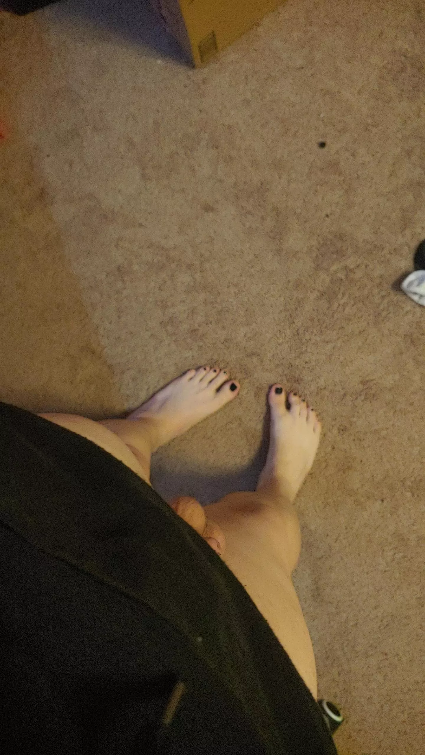 peekaboo 😋 posted by throwawayb1t