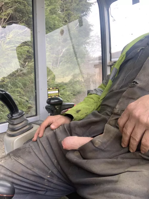 Peeking out of the digger! 😂 by Boredoldgamer