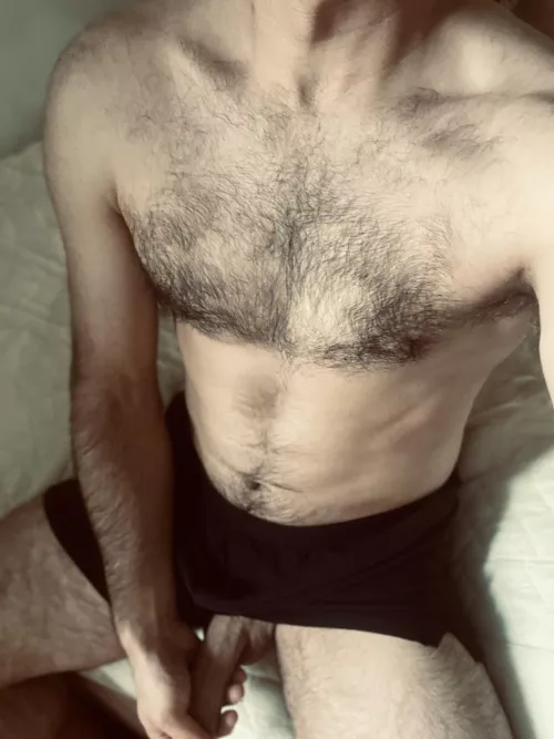 Peeking through by daringdante