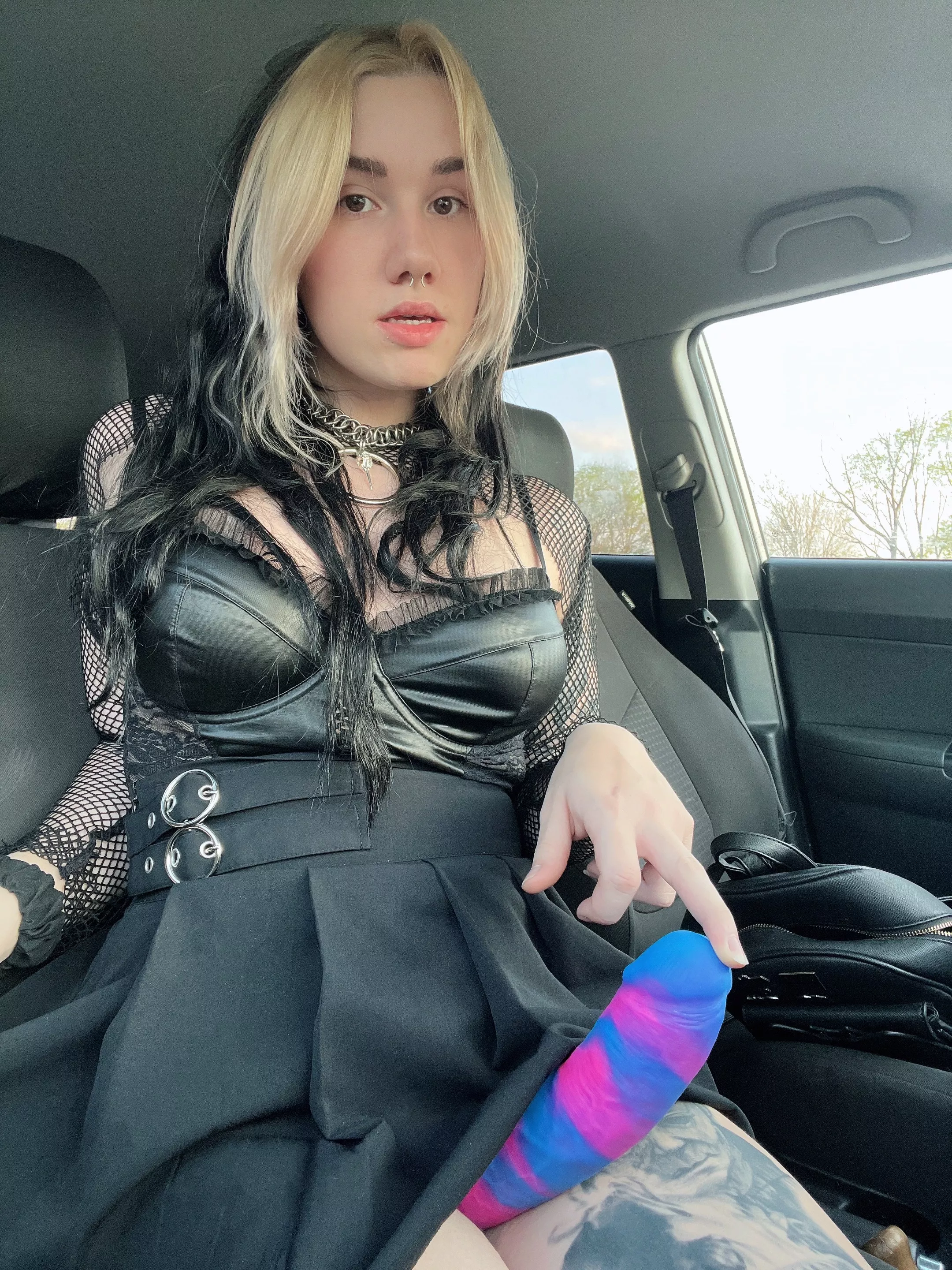 Pegging in the car? posted by lexiegrll