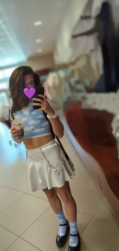 people loved my outfit !! by JazzzBerrry