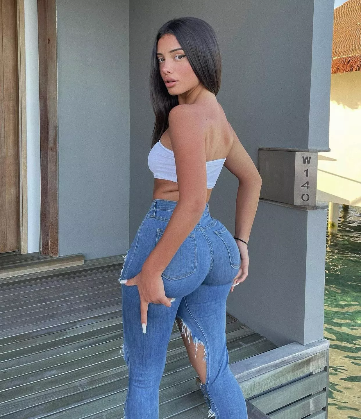 Perfect ass in jeans posted by ResponsiveCock