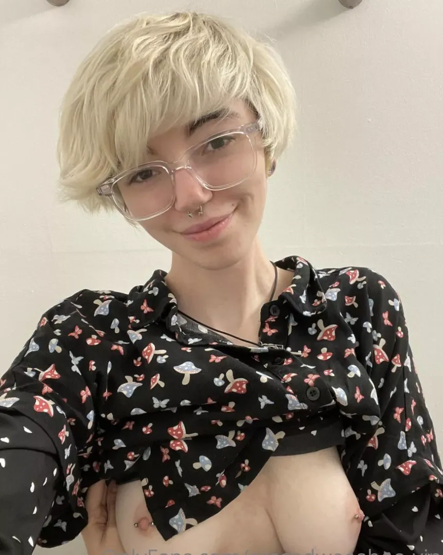 Perfect length or cut it? by ERASEDWeeaboo